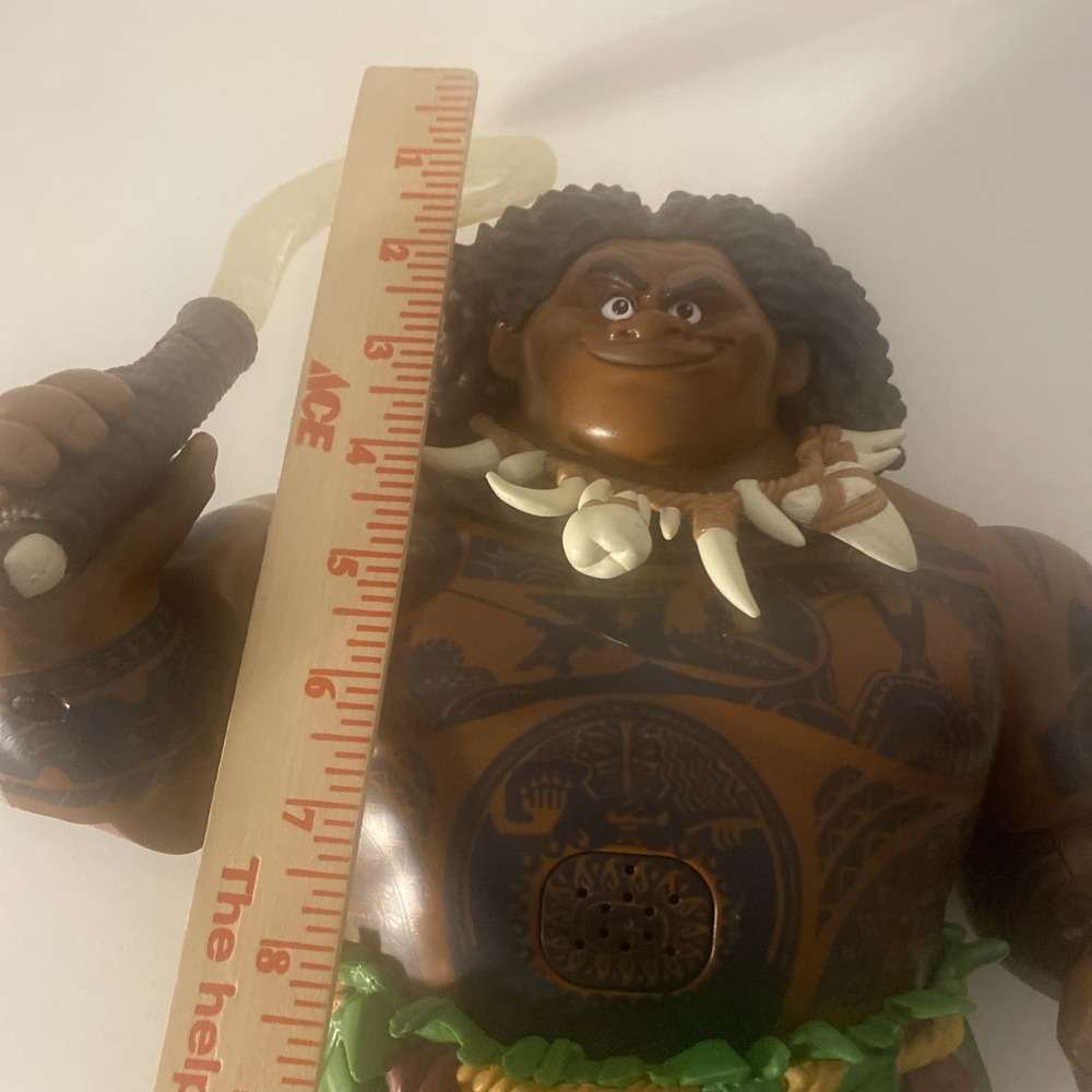 Disney Store Moana Maui Doll Talking Singing Fish Hook 12" - TESTED WORKING - Picture 16 of 16